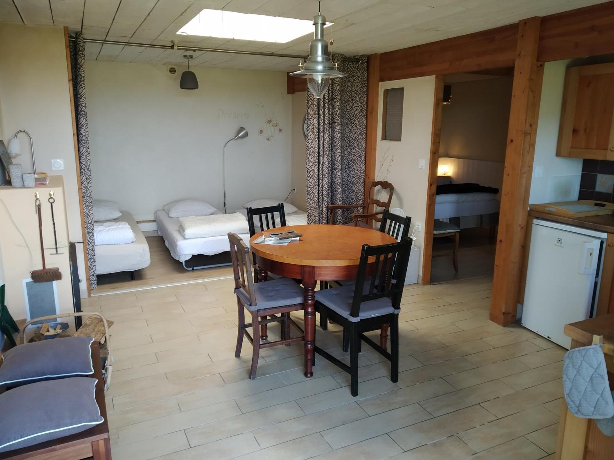 Les Troglogites Brasparts Habitación foto