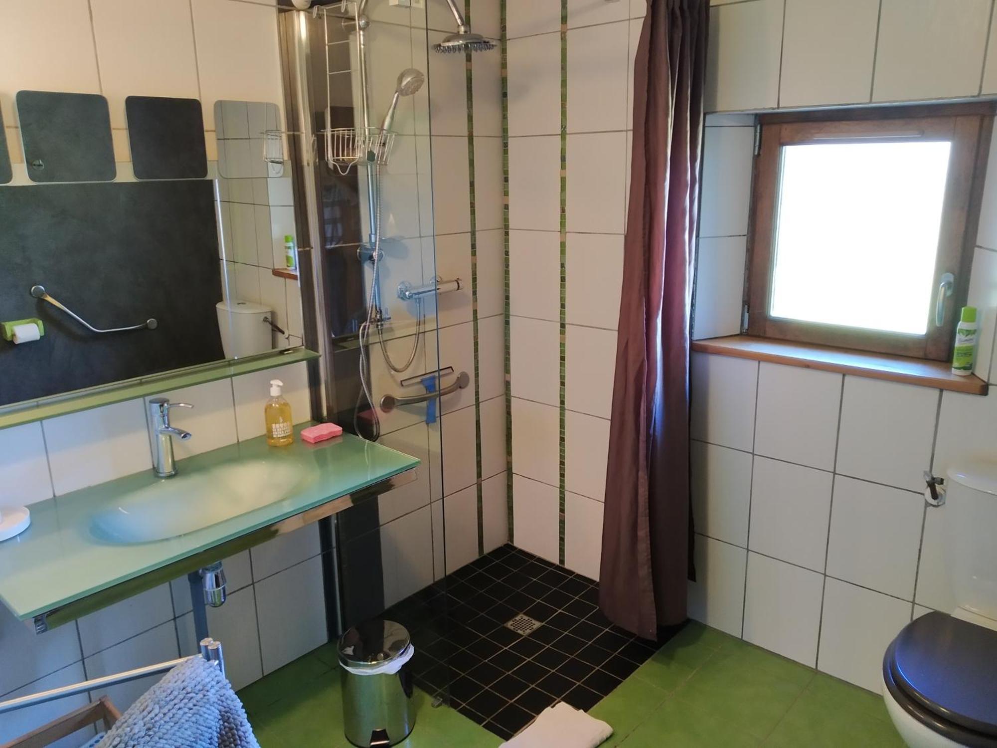 Les Troglogites Brasparts Habitación foto